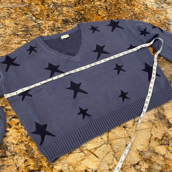 STAR GAZER Printed Sweater - Picture 12 of 16